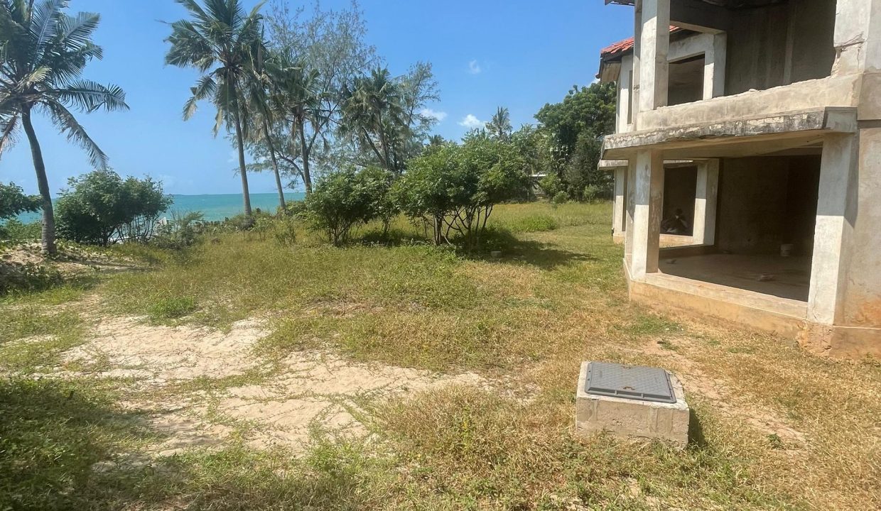 Oceanfront Property for Sale (1)