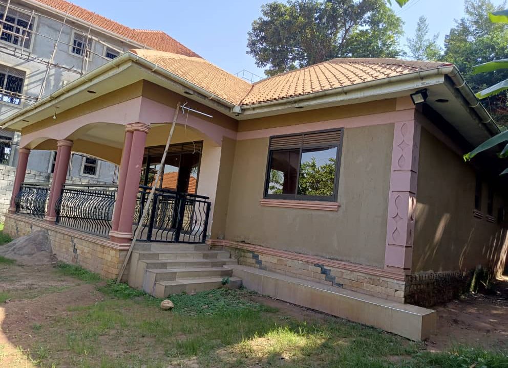 Makindye Boston (5)