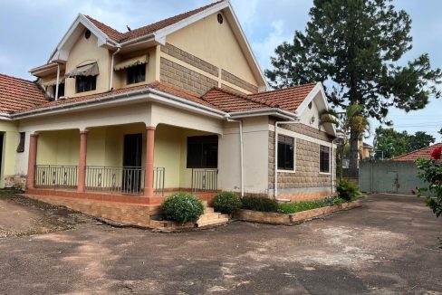4-Bedroom Home for Sale in Akright, Bwebajja | Private Mailo Title