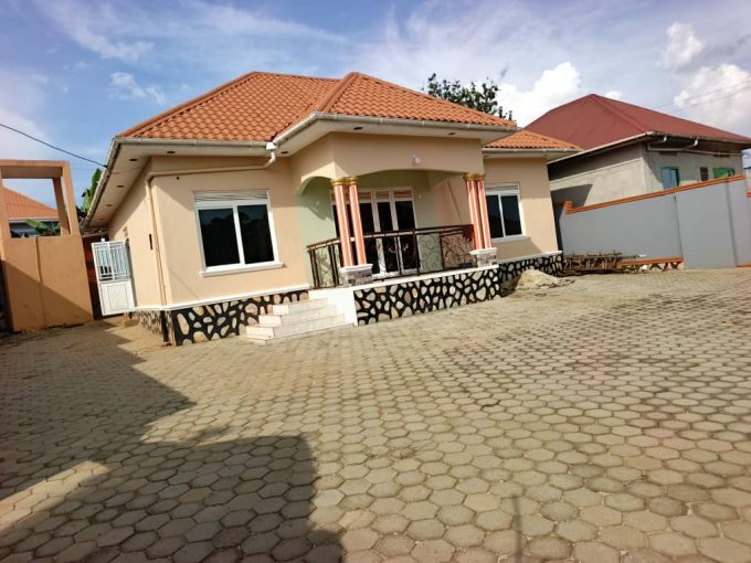 3 Bedroom Modern House for Sale – Bulenga Buloba