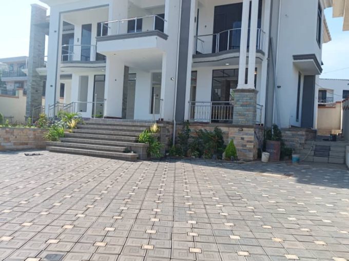 Brand New 4 Bedroom House for Sale in Kigo with Lake View | UGX 1.5BN