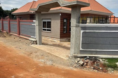 Brand New 3 Bedroom House for Sale in Bwebajja Entebbe Road | UGX 400M