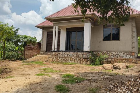 3 Bedroom House for Sale in Wakiso Kakiri Nampunge | 30 Decimals with Ready Title