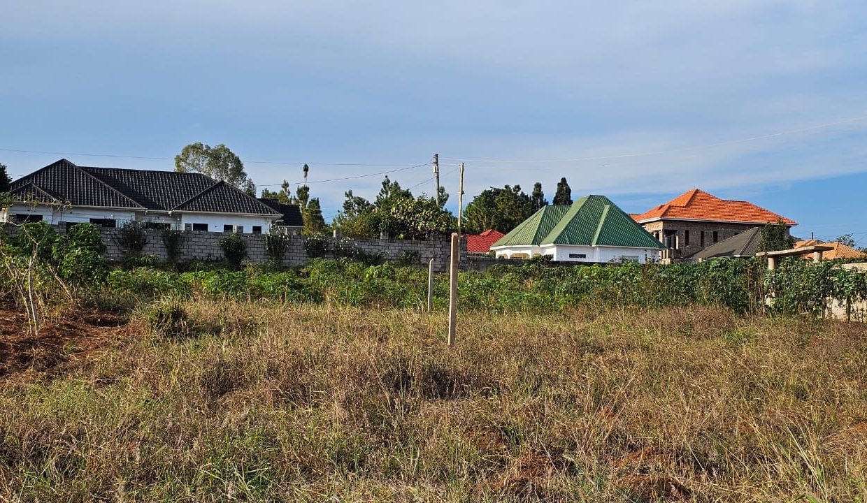 Quick Sale! 12 Decimals of Titled Land for Sale in Kawuku Wamala Zilu | Entebbe Road
