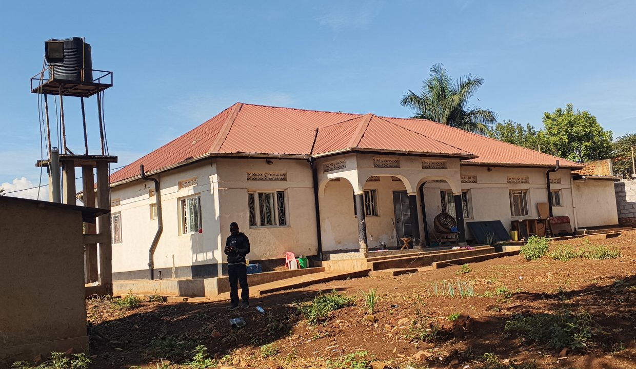 New on Market: 4-Bedroom Family Home on 50 Decimals in Namugongo–Sonde – UGX 470M